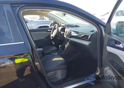 2022 Volkswagen Taos 1.5T Se z USA, uszkodzony, nr VIN 3VVLX7B28NM087748